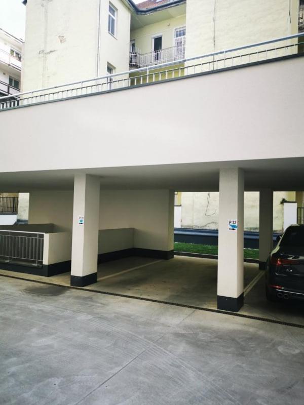 Teleki40 Apartman Gyor Central, Free Parking, Terrace Екстериор снимка